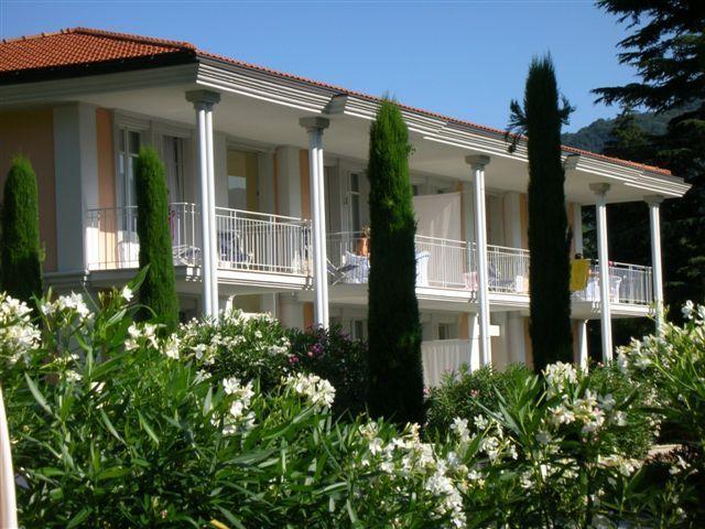 Residence Ville Lago Lugano Порто Черезио Екстериор снимка