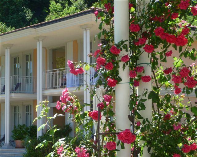 Residence Ville Lago Lugano Порто Черезио Екстериор снимка